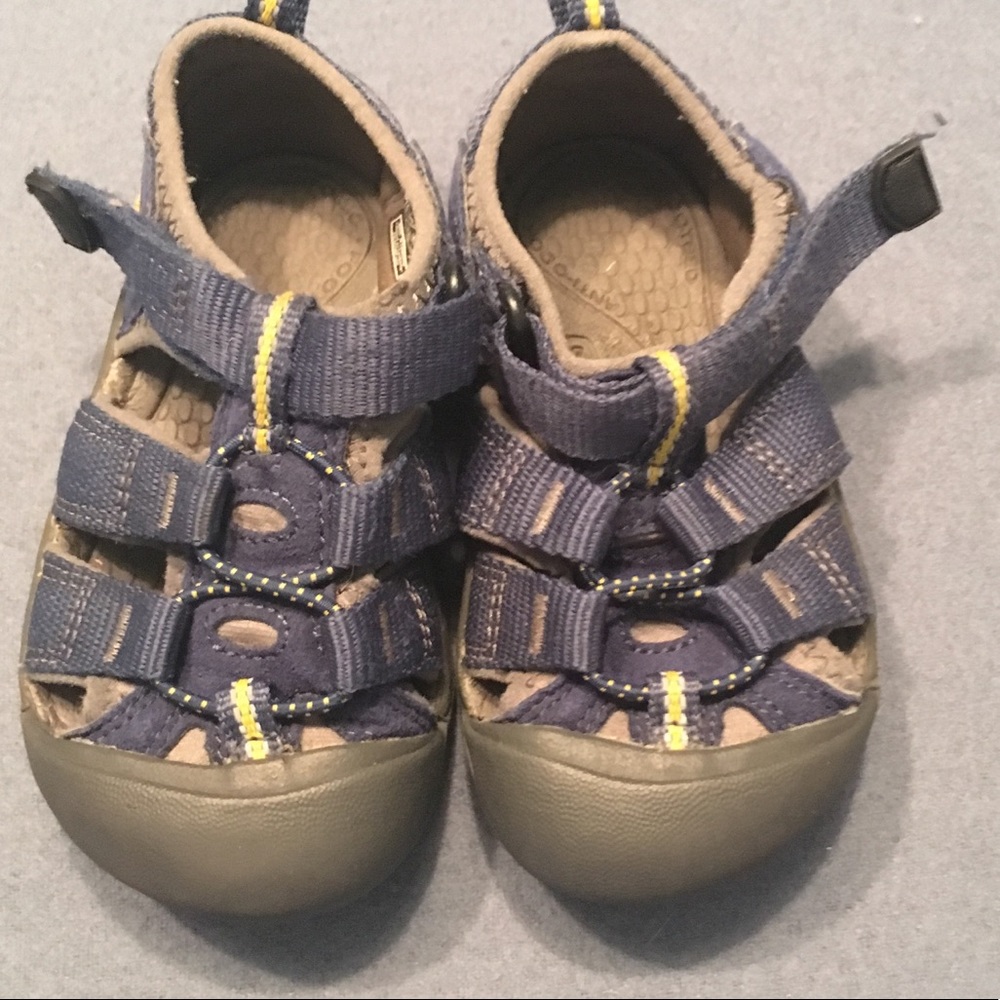 Keen outdoor shoes